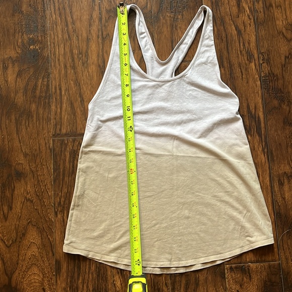 Lululemon ombré tank, white and tan size 6 - Picture 5 of 7